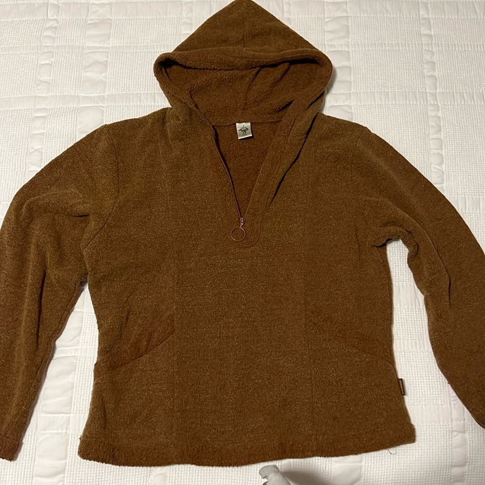 Large brown hooded  Prana in great condition